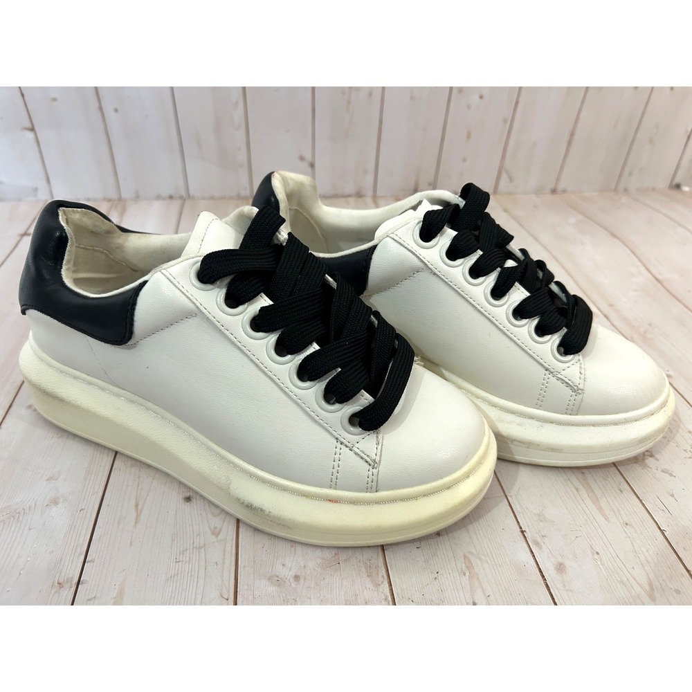 Steve Madden Gaines White Faux Leather Chunky Women's Platform Sneakers Sz 4M